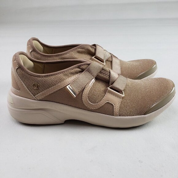 Bzees Offbeat Slip On Sneaker Womens 8.5 Beige Knit Mesh Comfort Casual Shoe - Picture 2 of 10